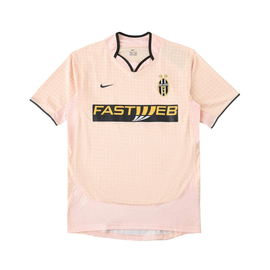 Retro Juventus Away Shirt 03/04 - FullKit