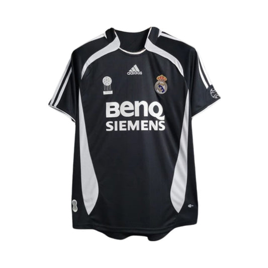 Retro Real Madrid Away Shirt 06/07 - FullKit