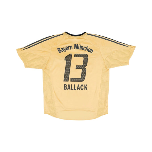 Retro Bayern Munich Away Shirt 04/05 - FullKit image 2