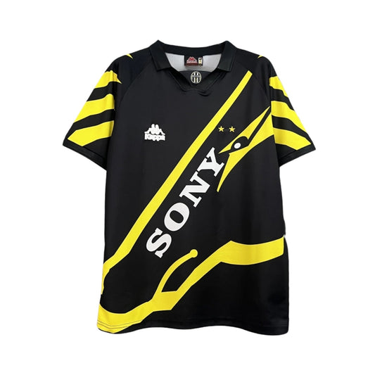 Retro Juventus Third Shirt 96/97 - FullKit