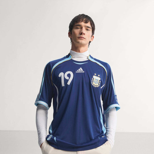 Retro Argentina Away Shirt 2006 - Messi 19 – FullKit