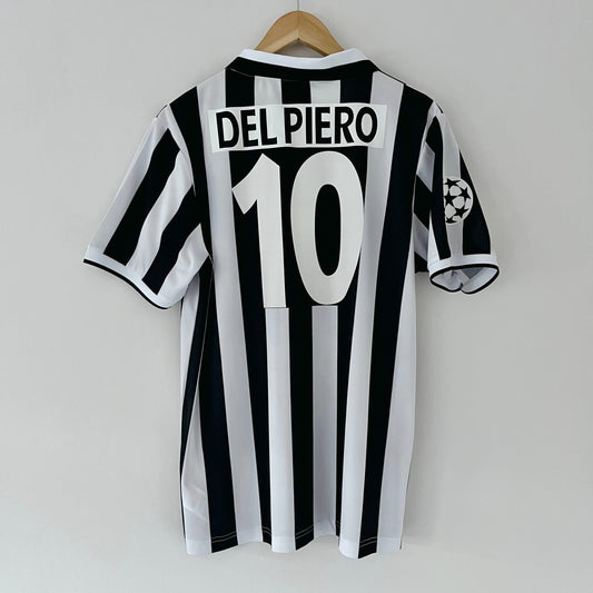 Retro Juventus Home Shirt 96/97 – FullKit image 2