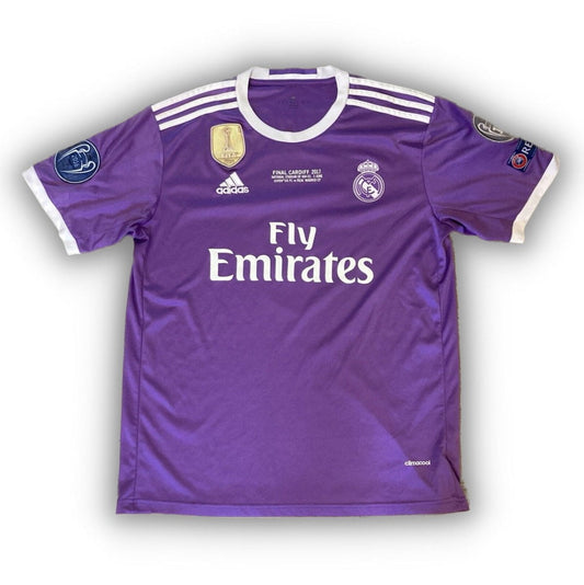 Real Madrid Away Shirt 16/17 - FullKit
