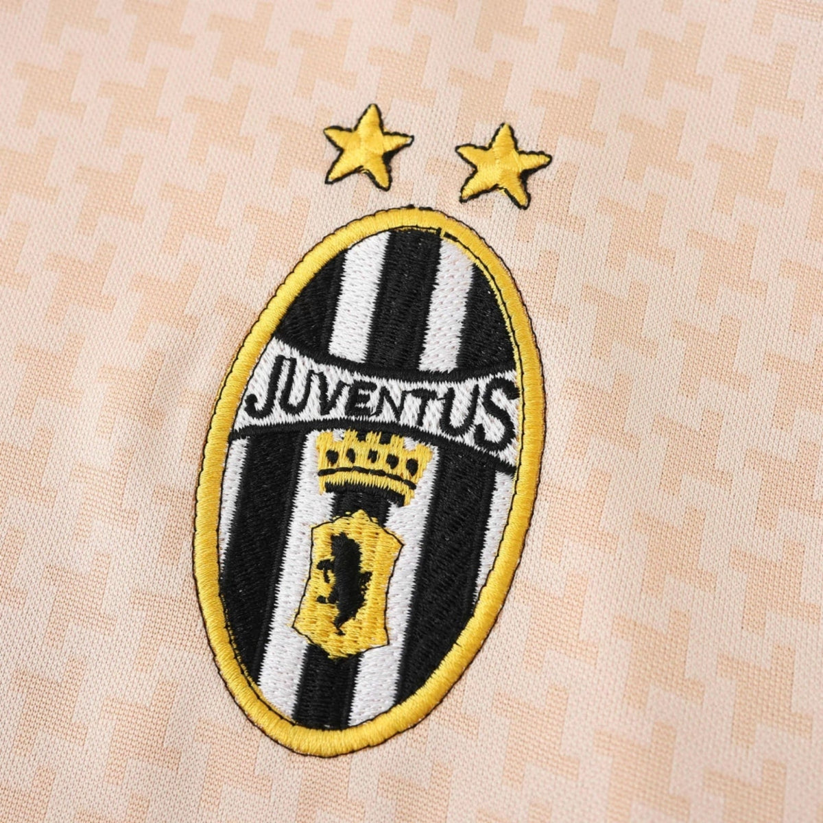Retro Juventus Away Shirt 03/04 - FullKit image 6