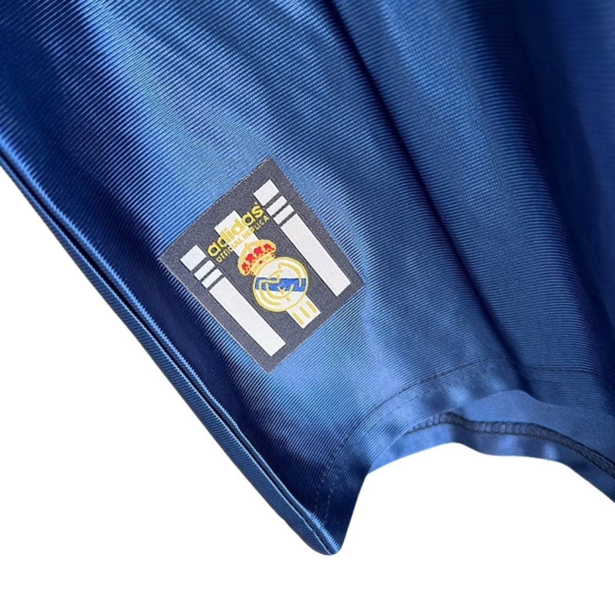 Retro Real Madrid Third Shirt 98/99 - FullKit image 4