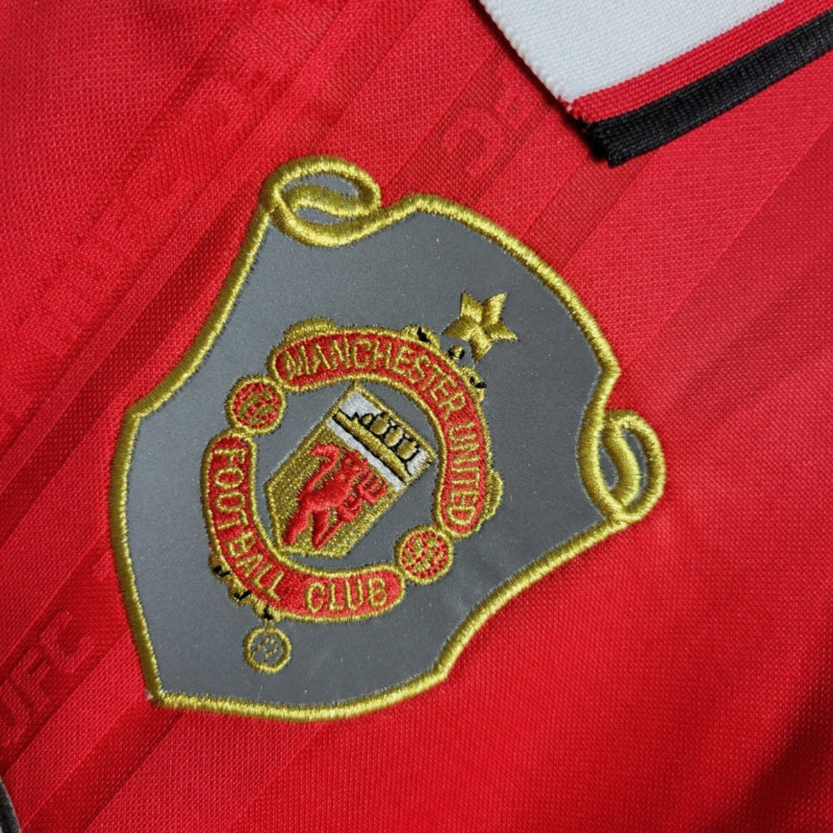 Retro Manchester United Home Shirt 99/00 - Champions League - FullKit image 3