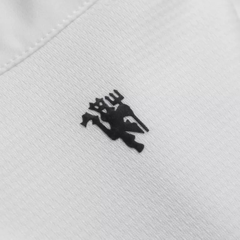 Manchester United Third Shirt 13/14 - FullKit image 9