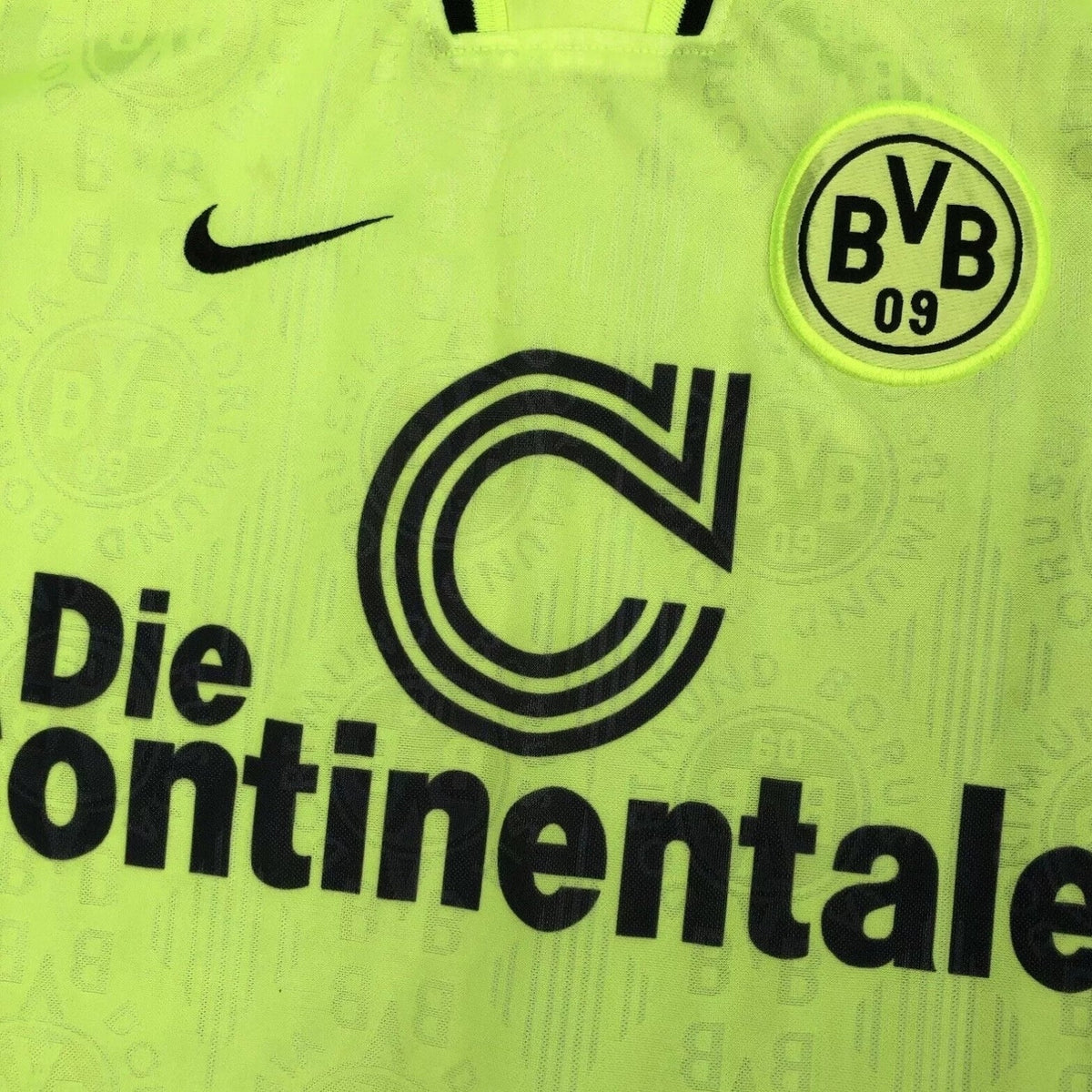 Retro Borussia Dortmund Home Shirt 96/97 - FullKit image 5