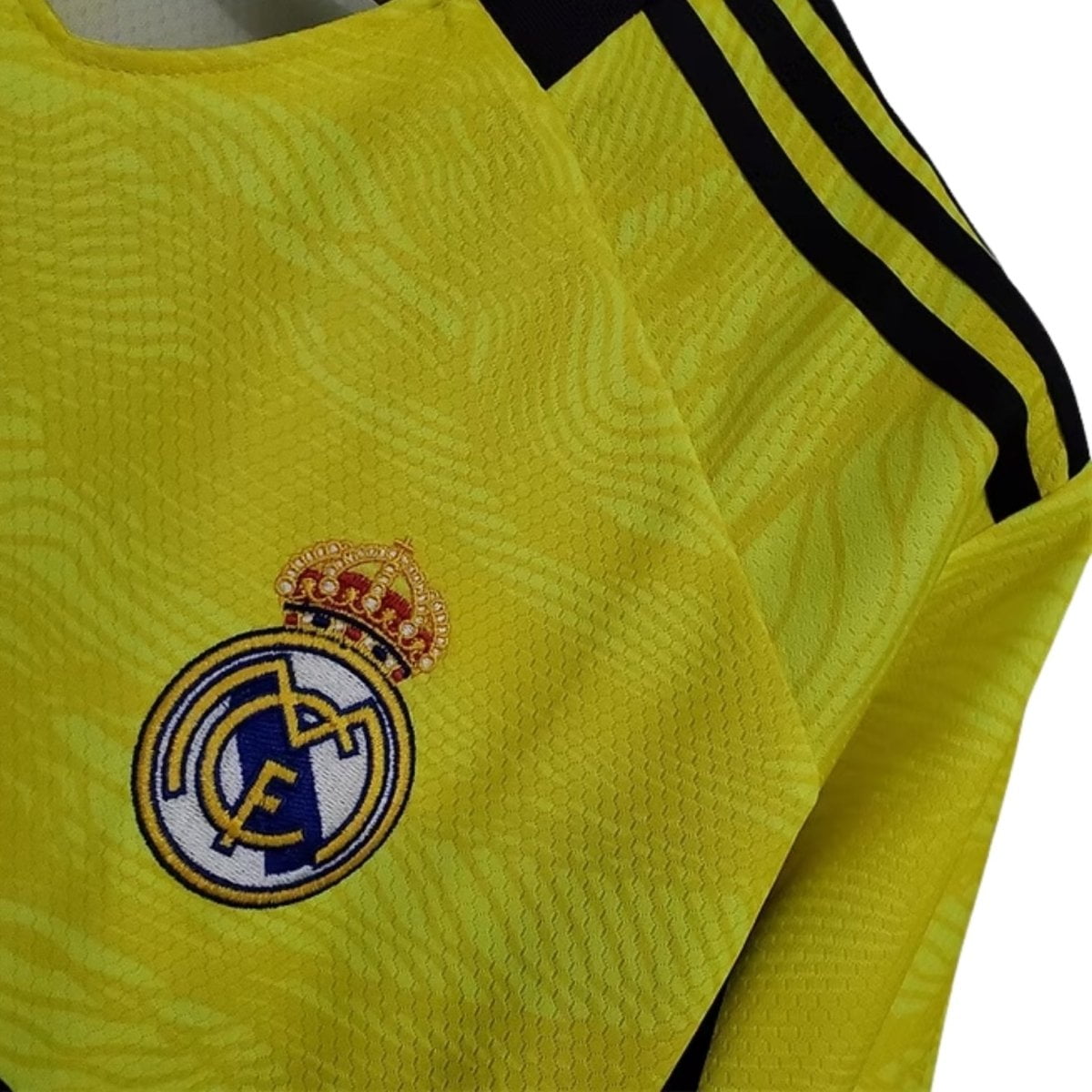 Real Madrid Goalkeeper Shirt 21/22 - FullKit image 3