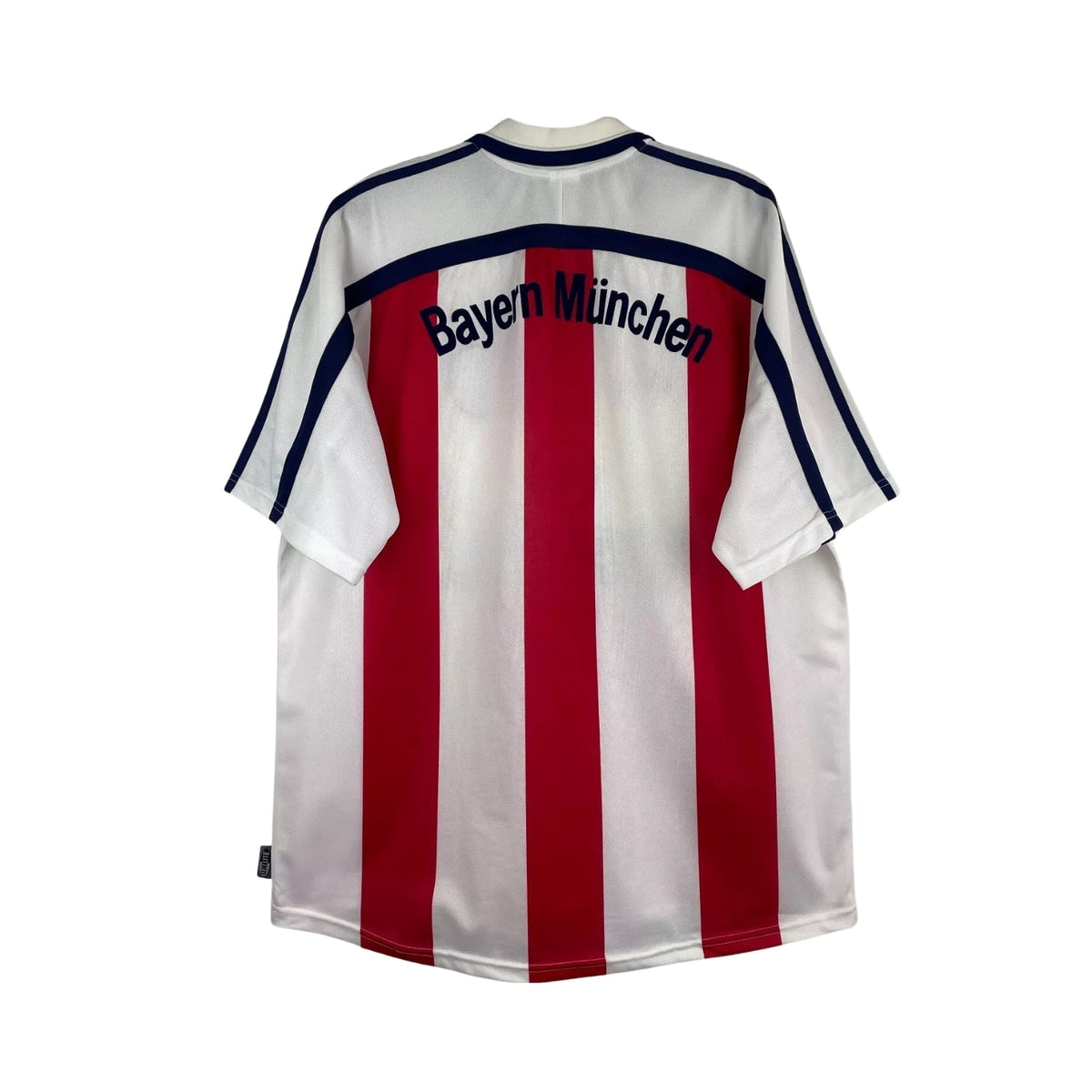 Retro Bayern Munich Away Shirt 00/01 - FullKit image 2