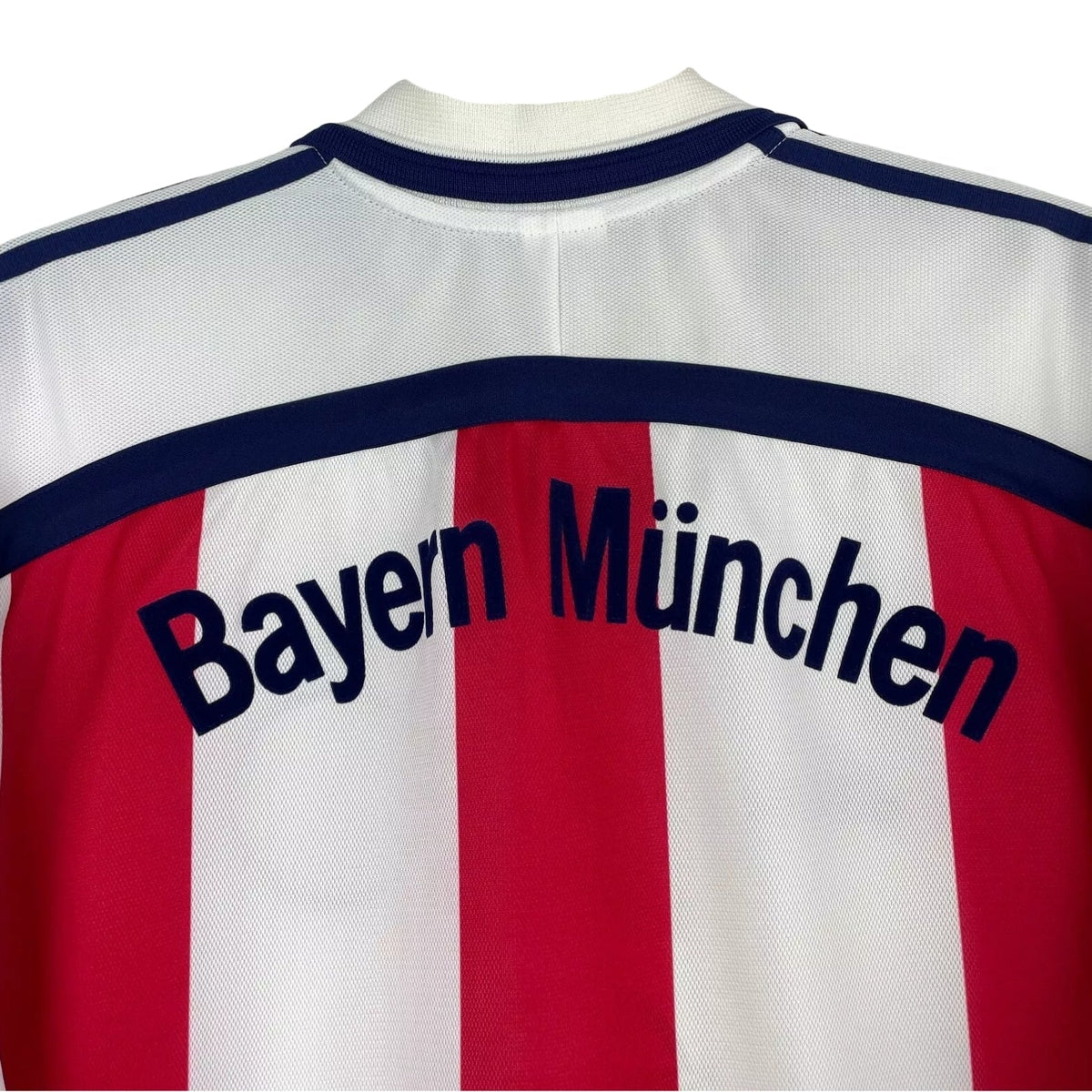 Retro Bayern Munich Away Shirt 00/01 - FullKit image 3