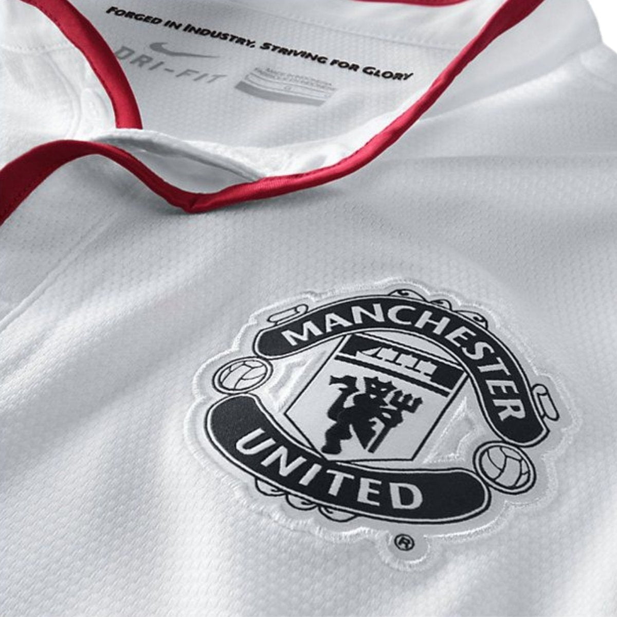Manchester United Third Shirt 13/14 - FullKit image 5
