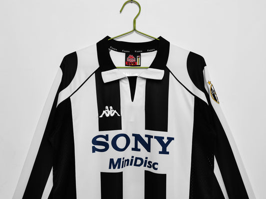 Retro Juventus Home Shirt 97/98 - Long Sleeve – FullKit image 2