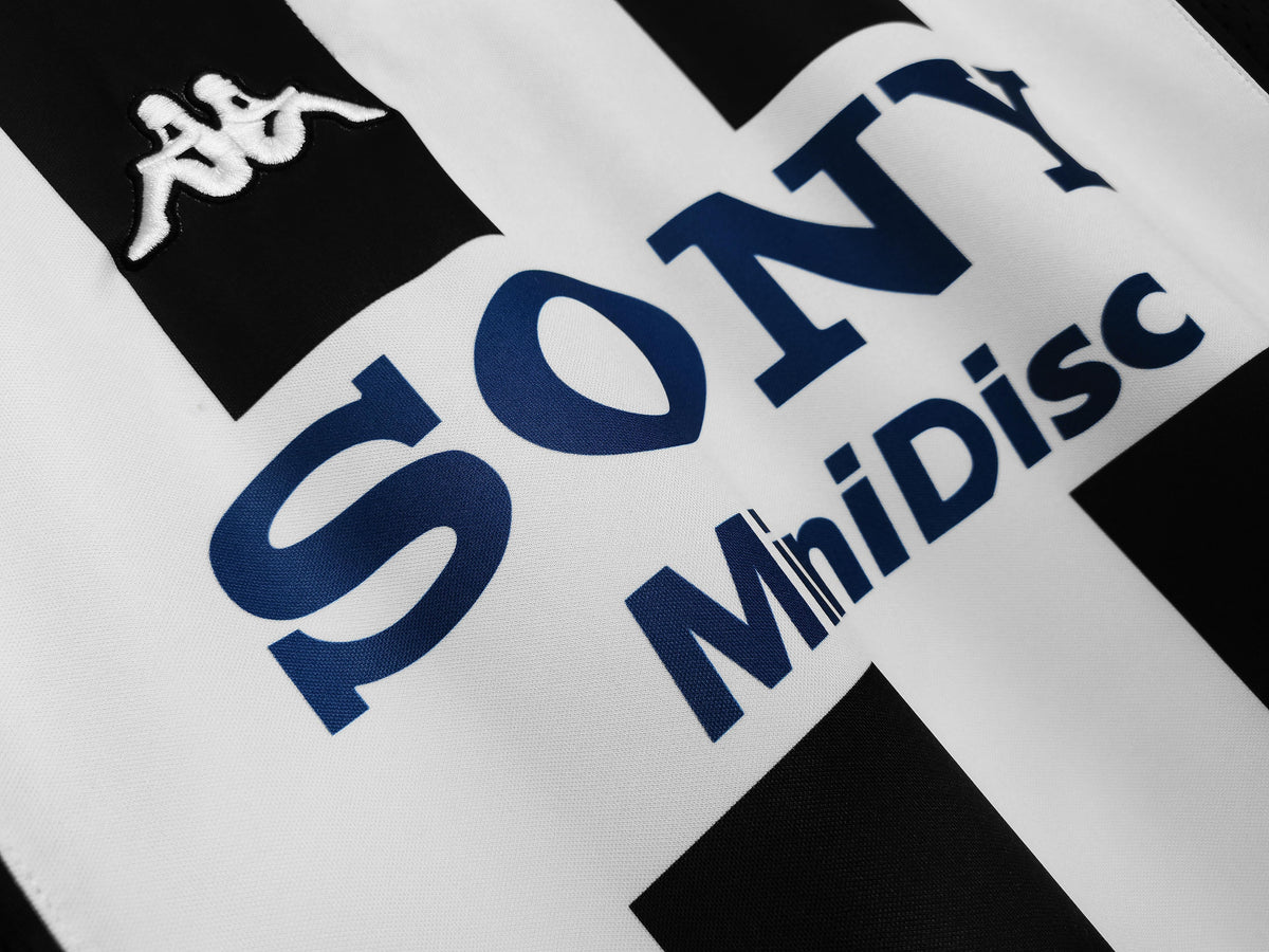 Retro Juventus Home Shirt 97/98 - Long Sleeve – FullKit image 3
