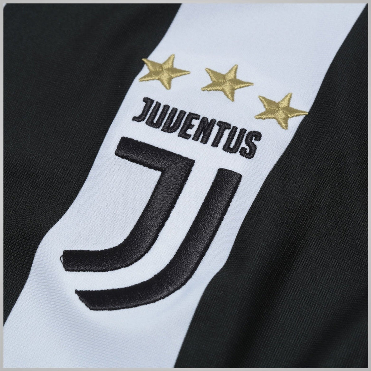 Juventus Home Shirt 17/18 - FullKit image 5