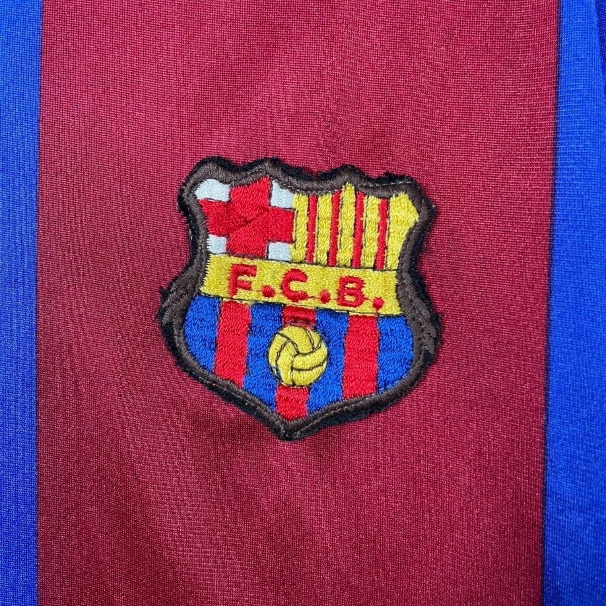 Barcelona Home Shirt 82/83 - FullKit image 8