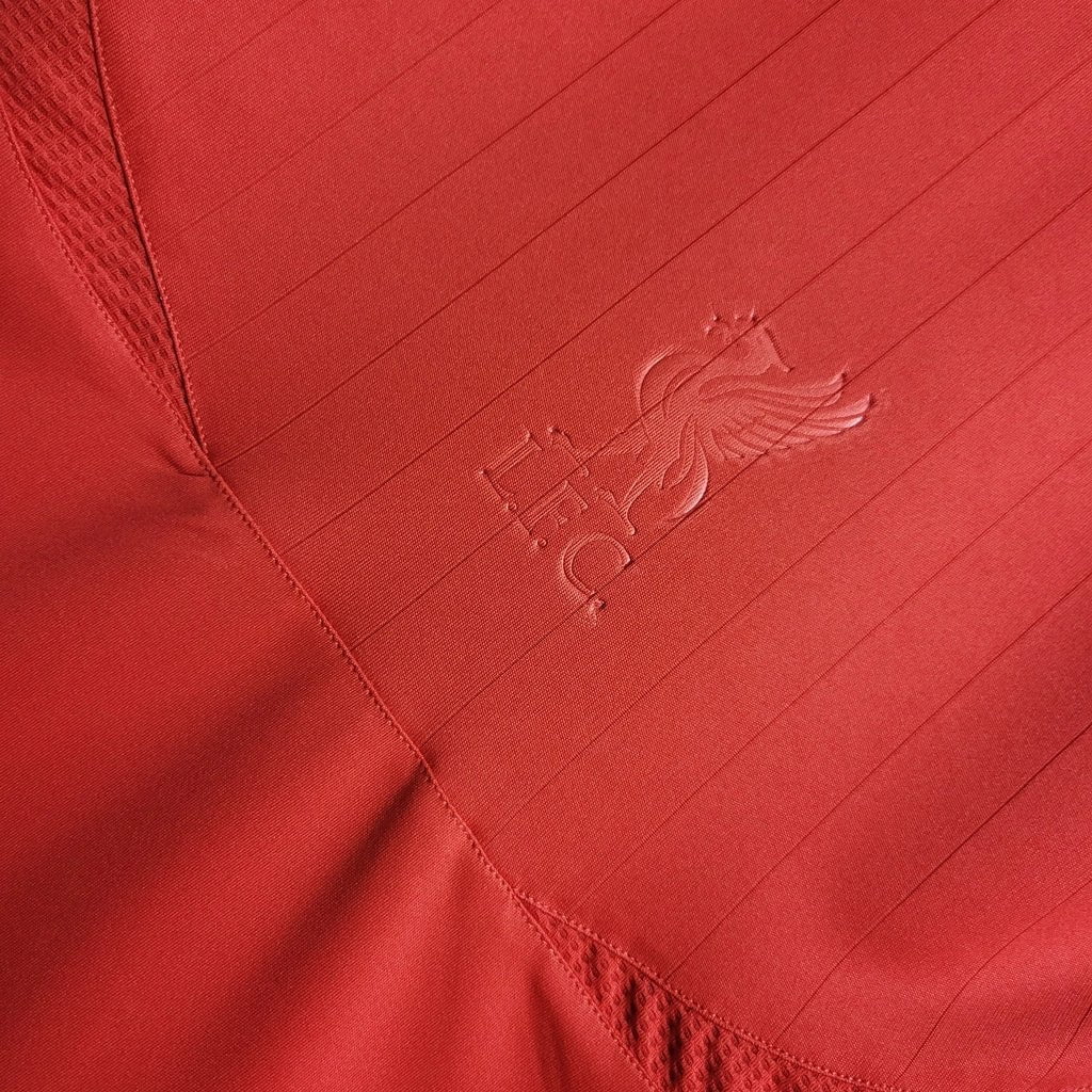 Retro Liverpool Home Shirt 06/07 - FullKit image 5