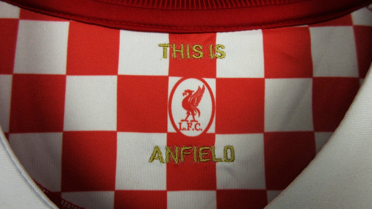 Retro Liverpool Home Shirt 08/10 – FullKit image 4