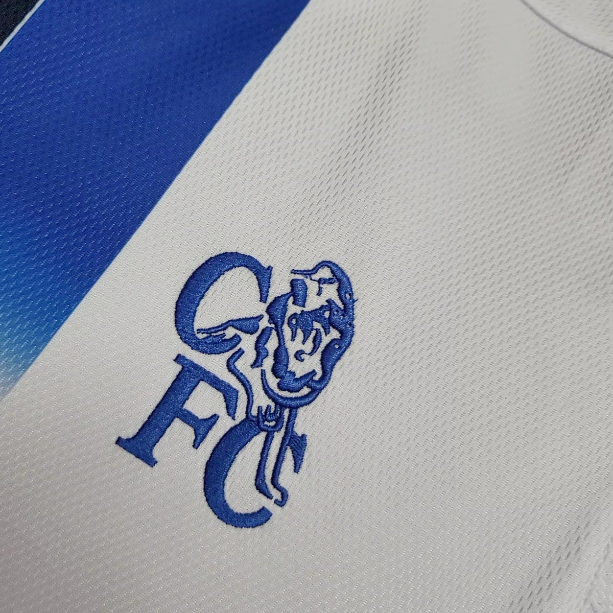 Retro Chelsea Away Shirt 03/05 – FullKit image 3