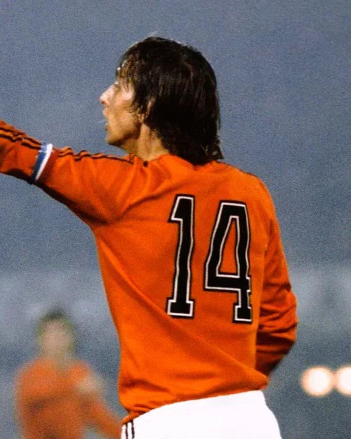 Retro Netherlands Home Shirt 74/75 – FullKit image 4