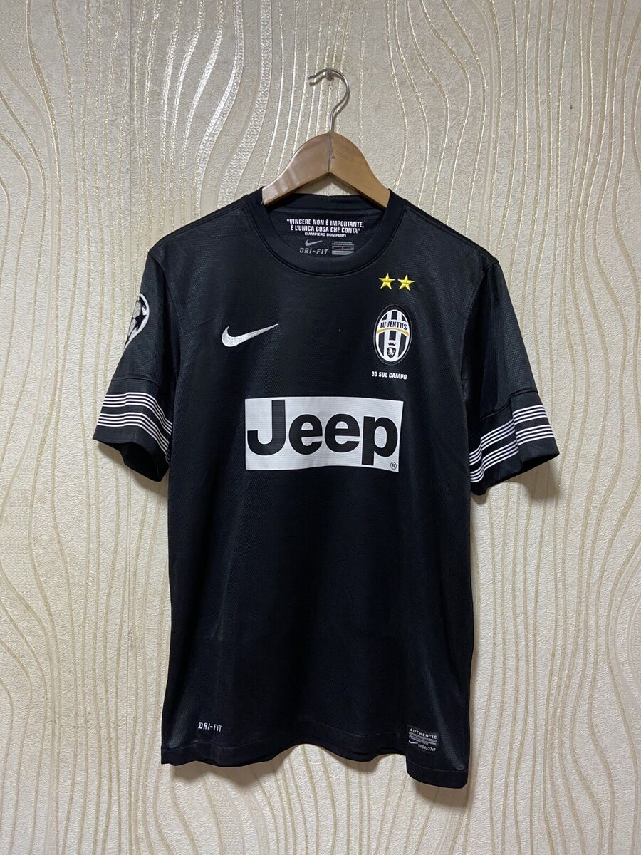 Juventus Shirt 12/13 - FullKit image 2