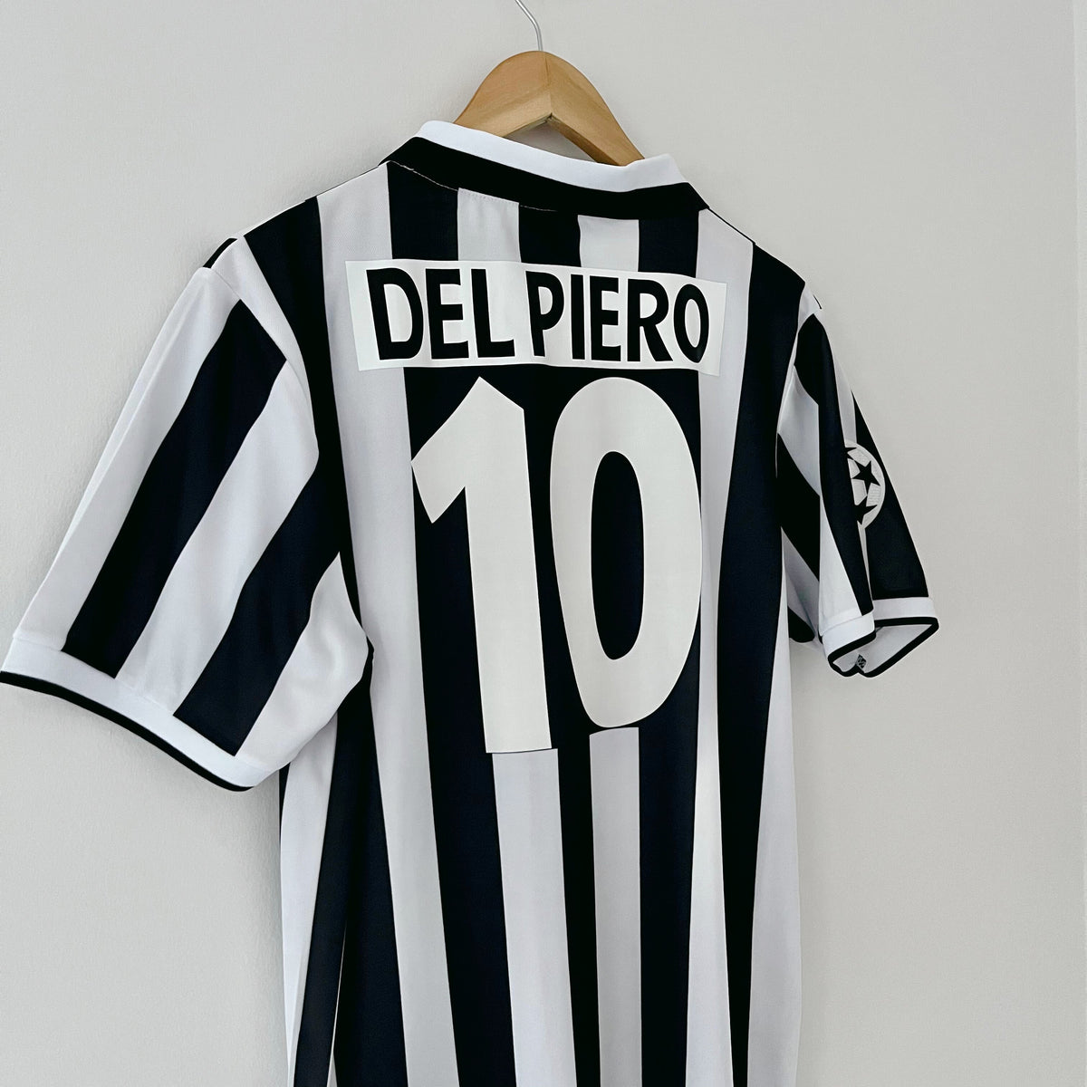 Retro Juventus Home Shirt 96/97 – FullKit image 6