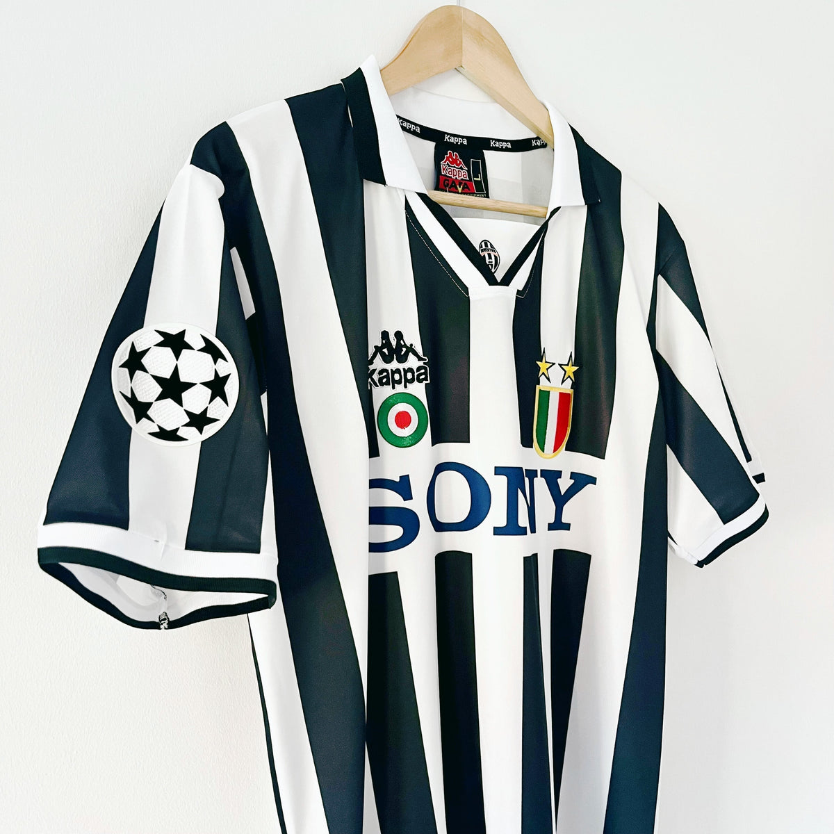 Retro Juventus Home Shirt 96/97 – FullKit image 5