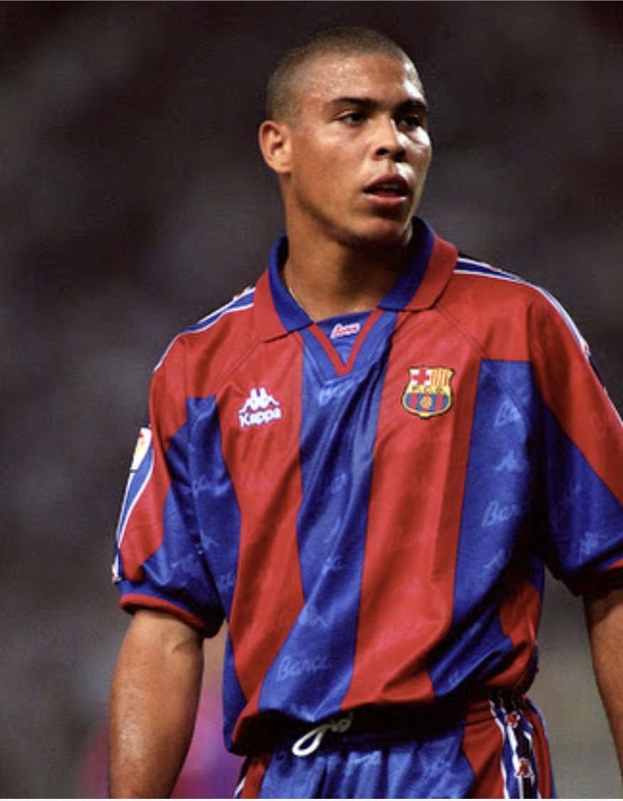 Retro Barcelona Home Shirt 96/97 - Ronaldo 9 – FullKit image 3