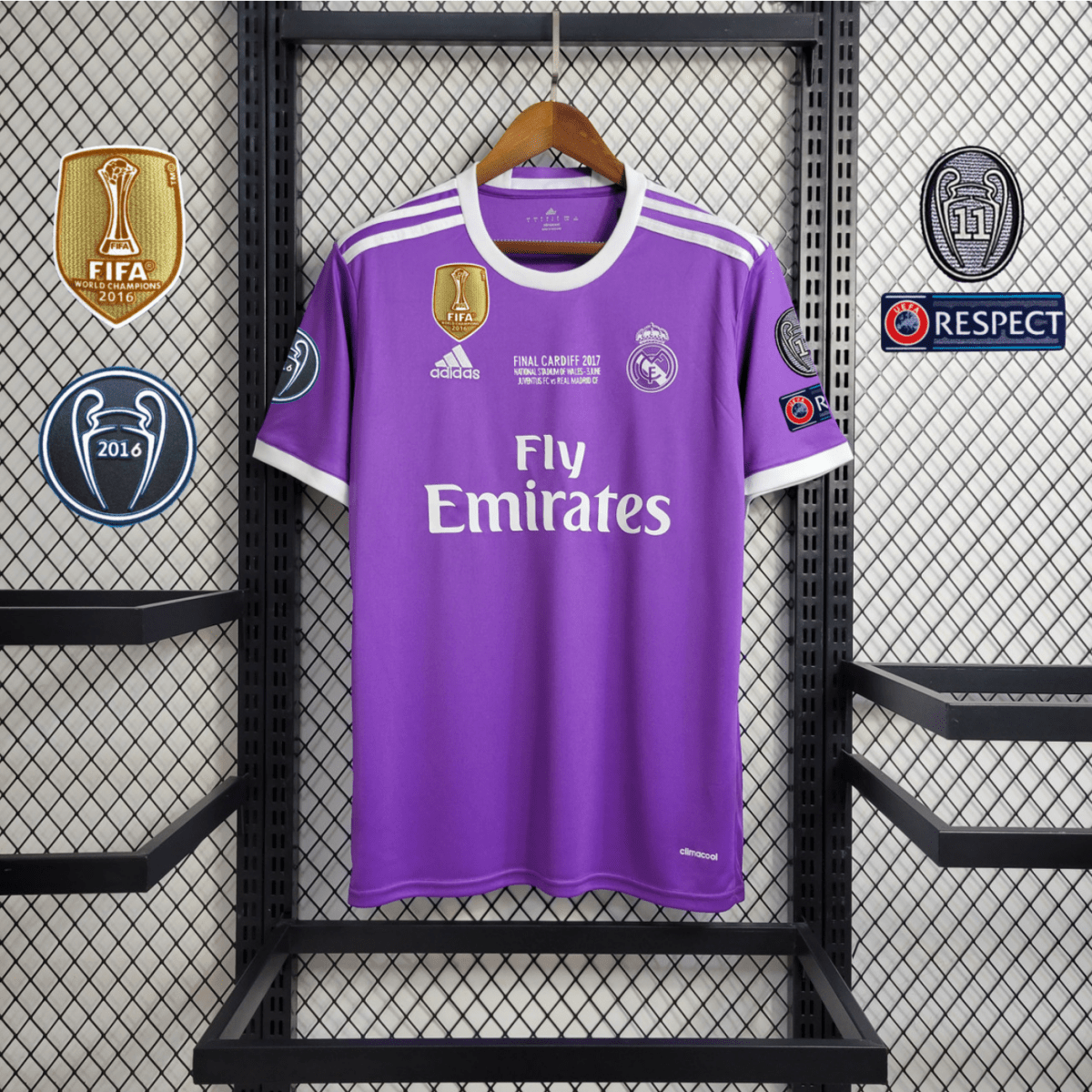 Real Madrid Away Shirt 16/17 - FullKit image 10