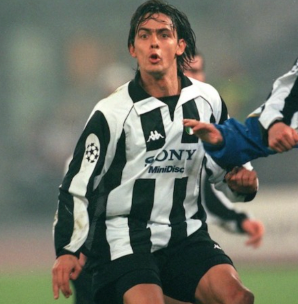 Retro Juventus Home Shirt 97/98 - Long Sleeve – FullKit image 10