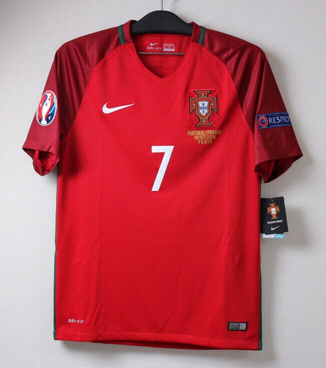 Portugal Shirt 16/17 - Euro, Winners - FullKit image 5
