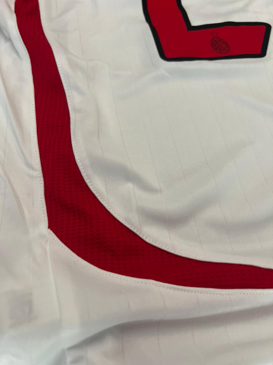 Retro Milan Away Shirt 06/07 - FullKit image 3