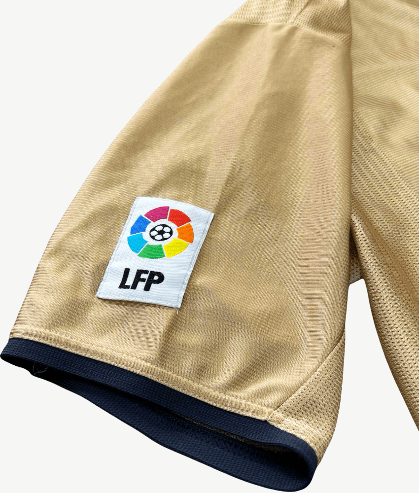 Retro Barcelona Away Shirt 01/02 – FullKit image 6