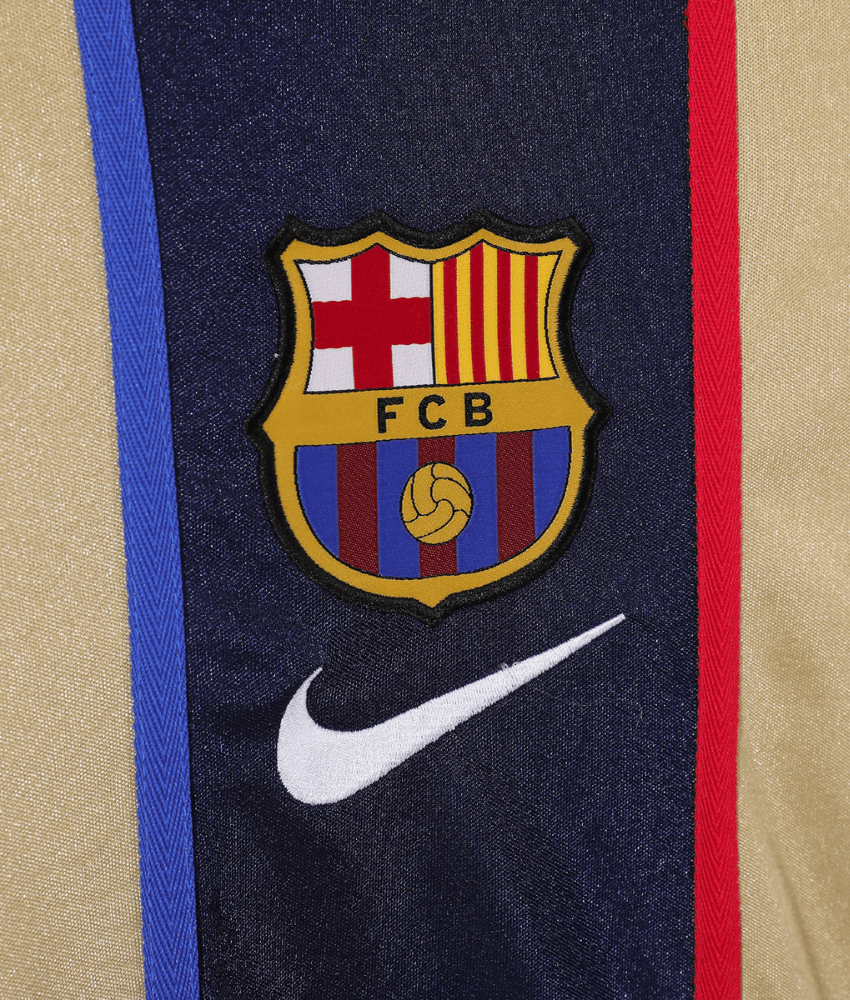 Retro Barcelona Away Shirt 01/02 – FullKit image 3