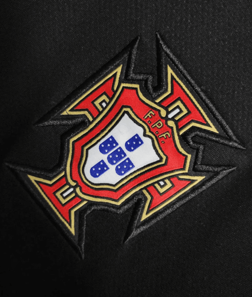 Retro Portugal Away Shirt 06/07 – FullKit image 4